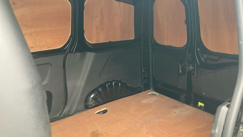 Peugeot Partner Standard Diesel 1000 1.5 BlueHDi 100 Asphalt Van